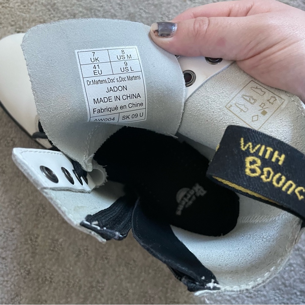 Dr Martens Jadon White Boots (Never Worn) Size 9 - Picture 6 of 9